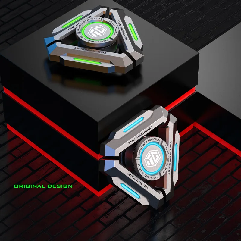 Triangolo in metallo Fidget Spinner Giroscopio portatile Spinner brilla al buio EDC Giocattolo antistress Giroscopio per adulti per bambini