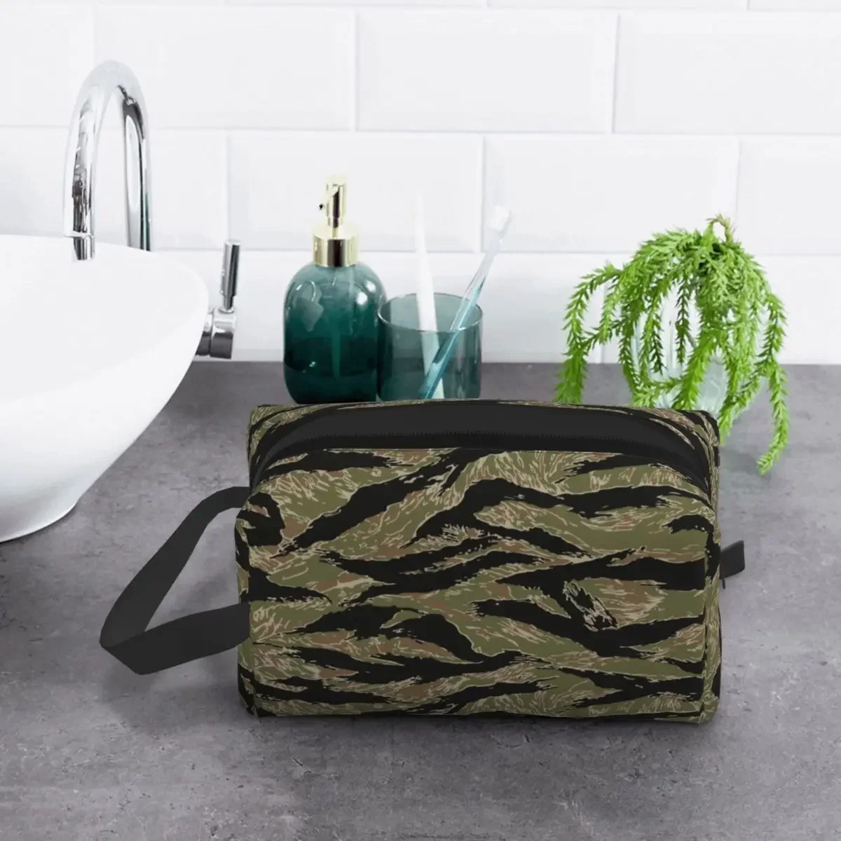 Tiger Stripe Camo Makeup Bag Women Travel Cosmetic Organizer Fashion Military Tactical Camouflage Storage Toiletry Bags