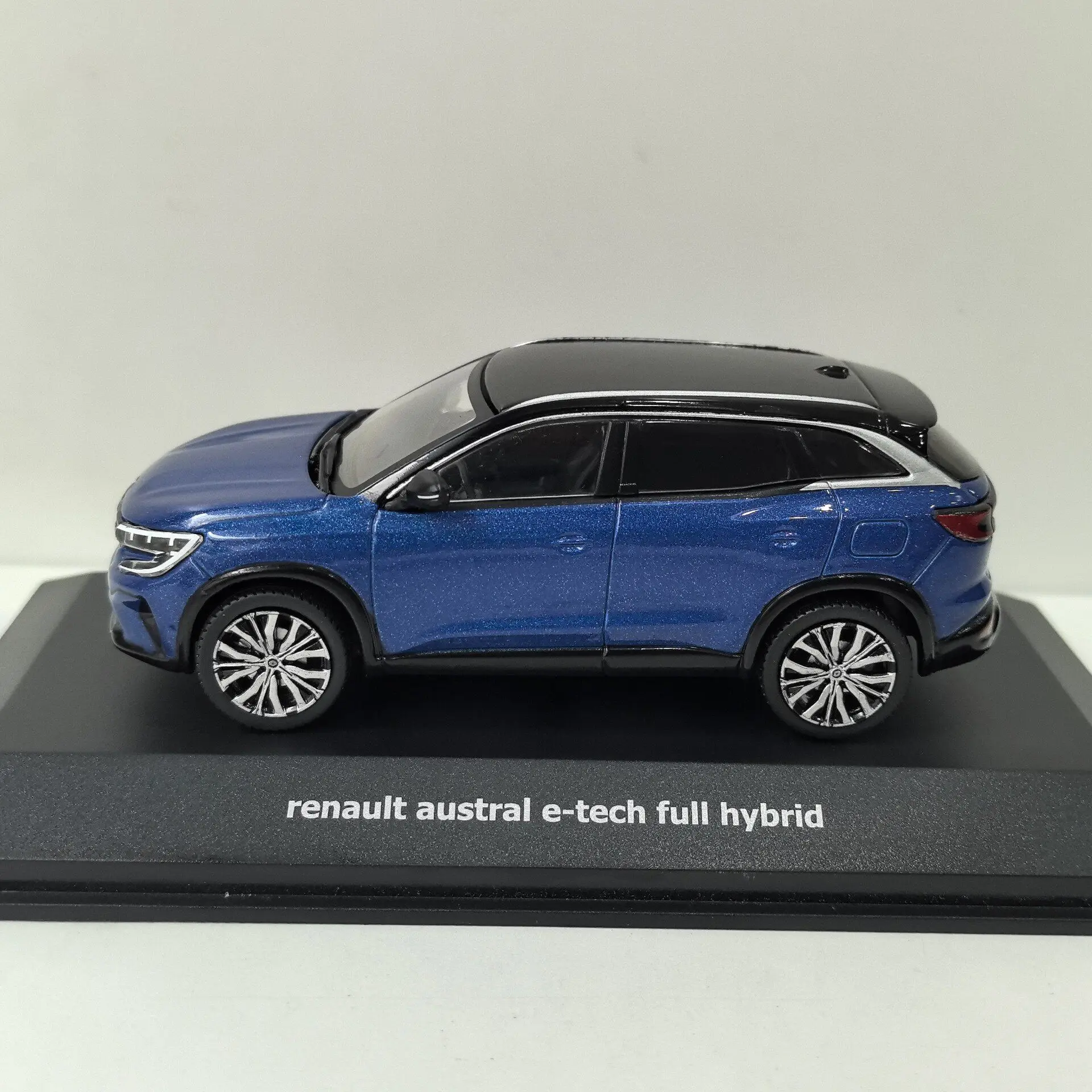 Diecast SOLIDO 1/43 Scale RENAULT AUSTRAL E-TECH FULL HYBRID 2V Alloy Car Model