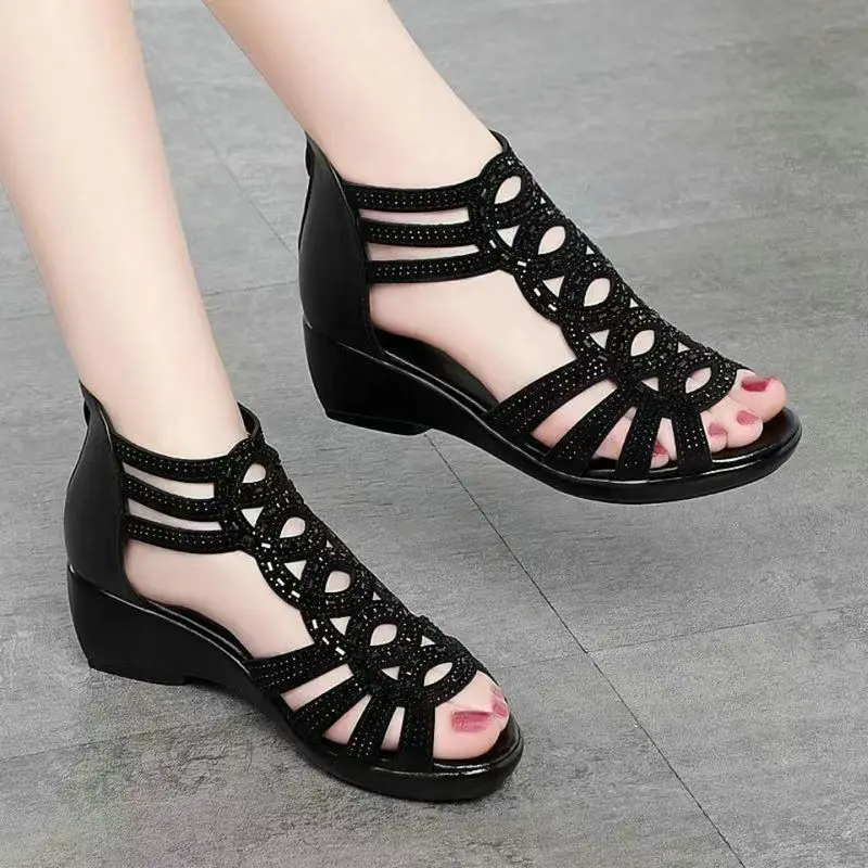 Women Summer Soft Leather Roman Sandals Women's Casual Wedge Shoes Women's Zip Footwear Bling Hollow Out Shoes Ladies Sandals
