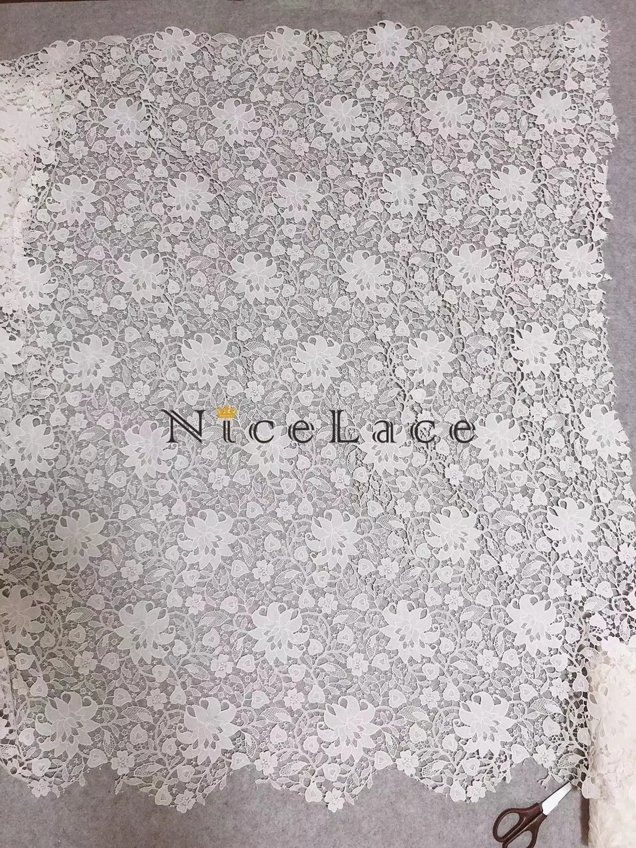 5Yard/Lot Hot Women Fashion Flowers Polyester Embroideried Lace Fabrics Accessories For Garment Wedding Gown Bridal Dresses