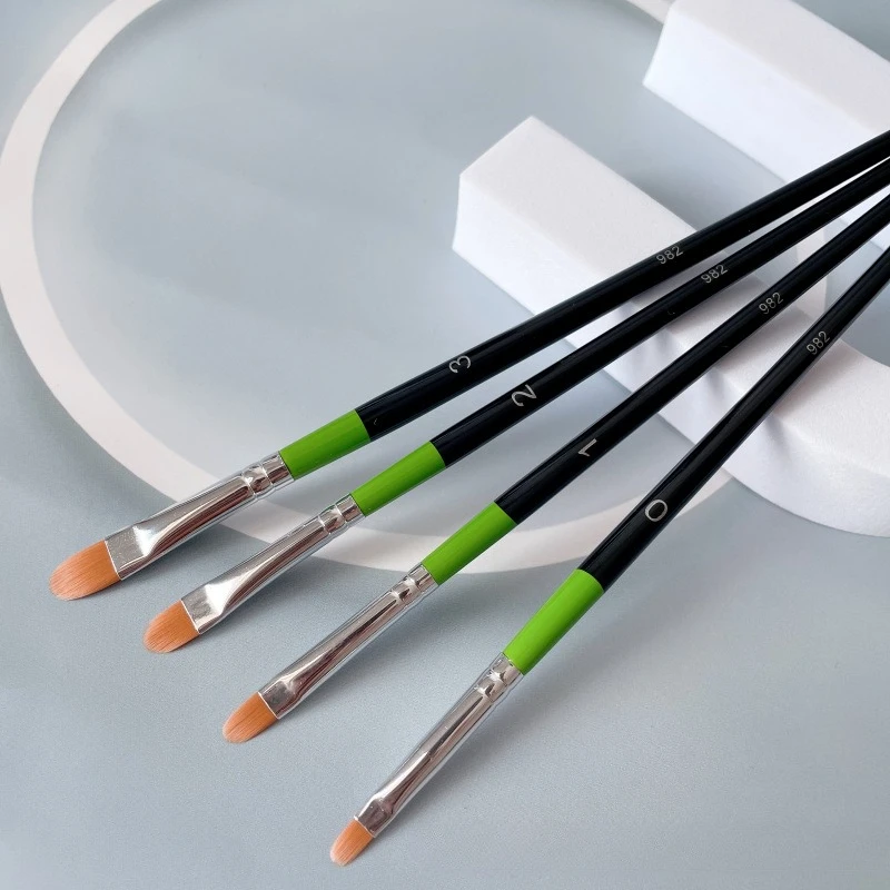 1pc Morbida Pelliccia Dettaglio Correttore Pennello Copertura Spotte Acne Stampa Strappo Vano Testa Piatta Pennello Pennello Per Il Trucco Ombretto Piega Strumento di Trucco