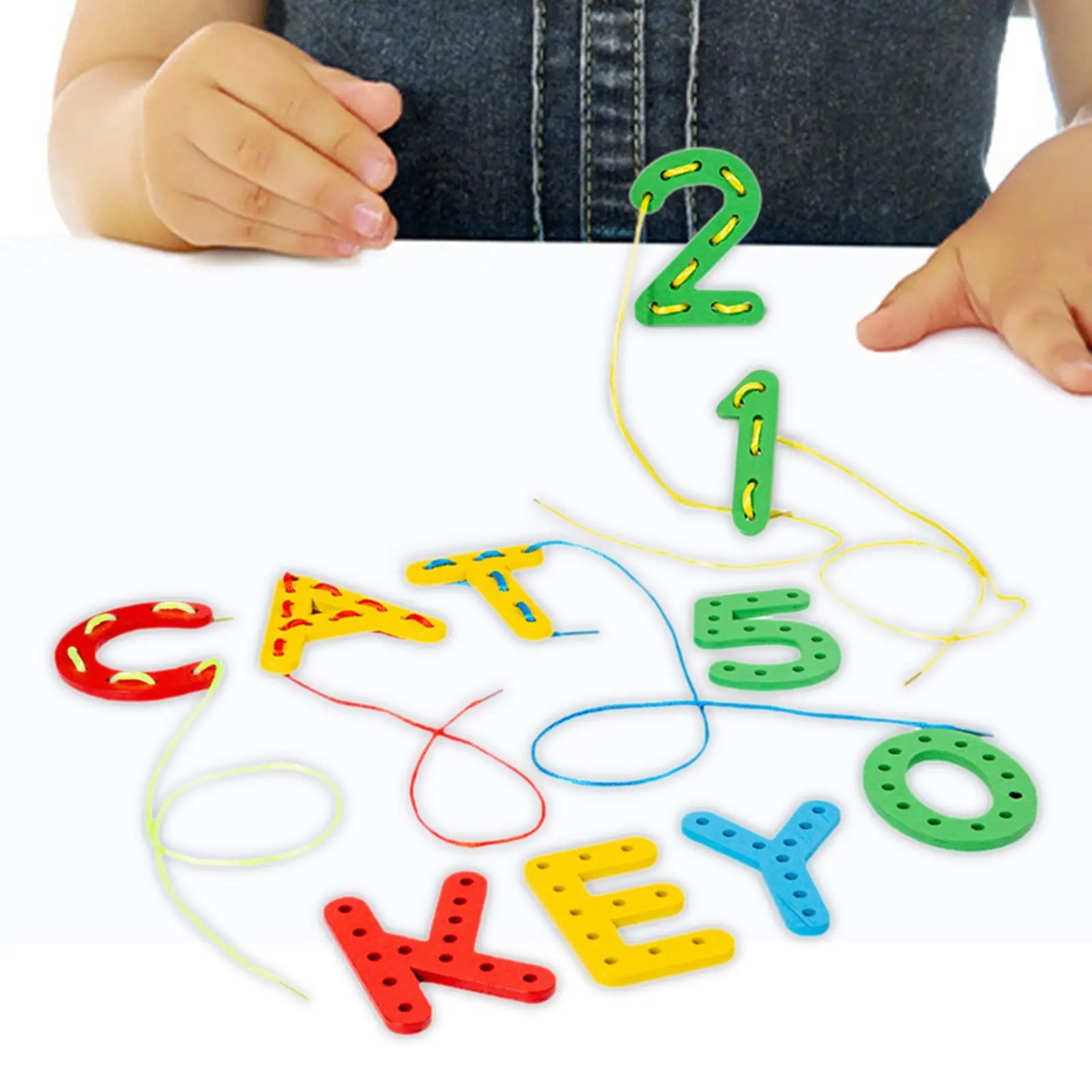 Juguete de letras con cordones para niños, juego de roscado con números del alfabeto, reconocimiento de Color, coordinación, viaje en casa, coche para niños y niñas