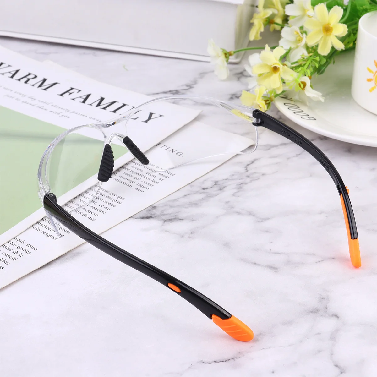 

1Pcs Outdoor Protective Anti-Fog Goggles Lightweight Uv Spittle Baffle Eye Shield for Men Women Black Transparent