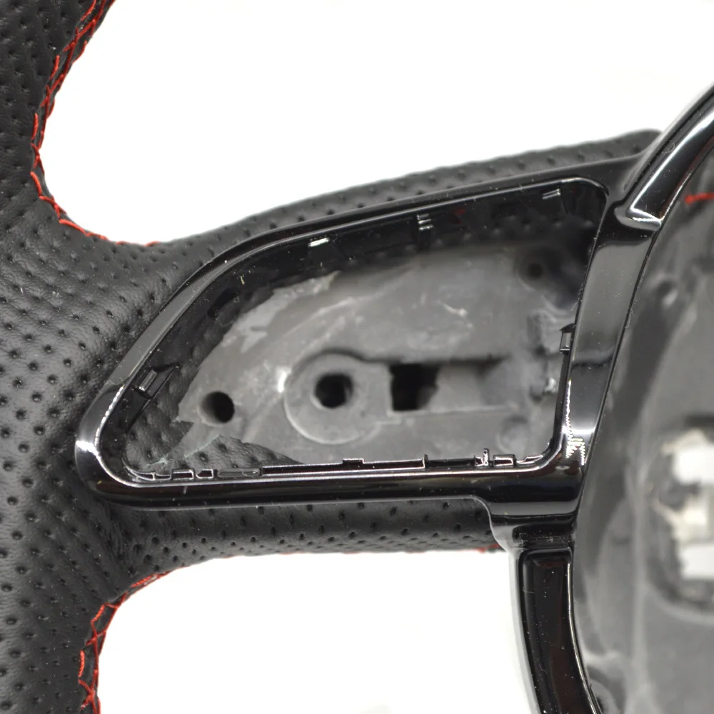 Suitable for Audi A4B8 semi-punched red wire carbon fiber red return positive label no paddle no label steering wheel