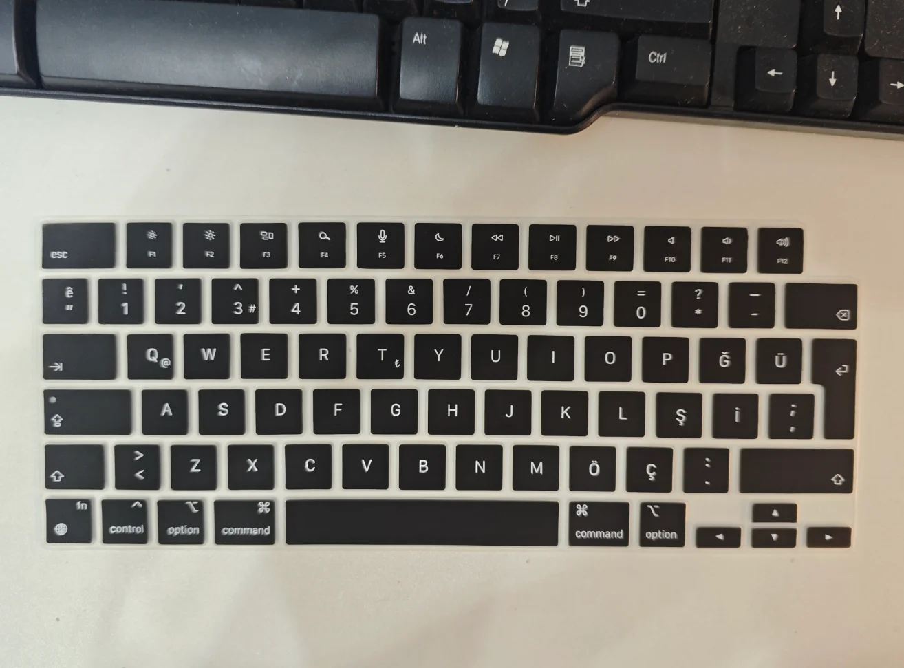 Türkçe Turkish laptop Keyboard Cover for MacBook Air 13.6 15 inch M3 M2  & MacBook Pro 14 16.2 inch M3 M2 M1 Pro/Max 2025 2023