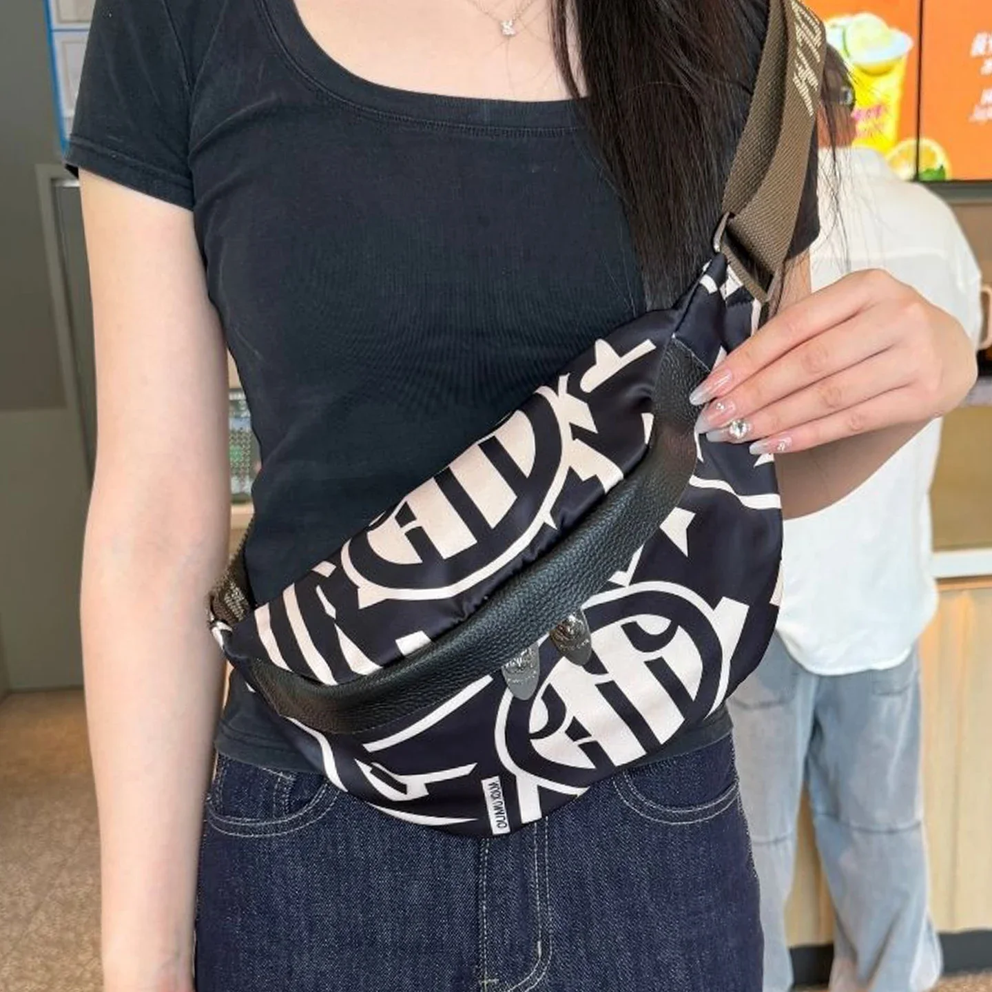 sac-bandouliere-leger-pour-hommes-et-femmes-sac-de-rangement-decontracte-petit-sac-a-dos-portable-sac-bandouliere-unisexe-pour-usage-quotidien-en-exterieur