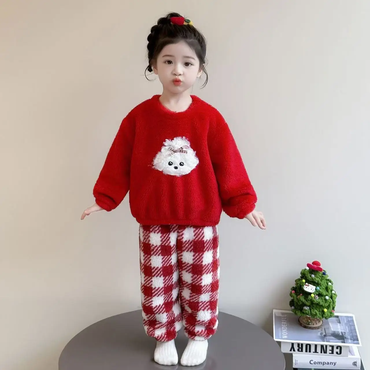 

Winter Kids Girls 2PCS Clothes Set Cotton Dog Patched Children Girls Fleece Sweatshirt Suits Red Plaid Velvet Warm Pant Outfits