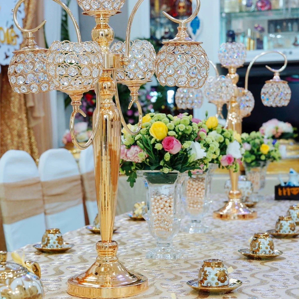 

4pcs to12pcs 60cm/90cm)Gold Crystal Candlestick 5 Arms Crystal Candelabra Tealight Candle Holder Wedding Table Centerpieces 133