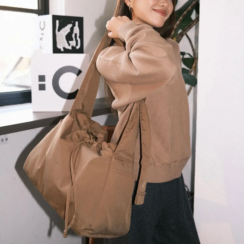 الترفيه سعة كبيرة تنوعا حقائب كروسبودي للنساء حقيبة رياضية حقيبة اليوغا الاتجاه حقائب السفر حقيبة أنيقة كيس À فام الرئيسي