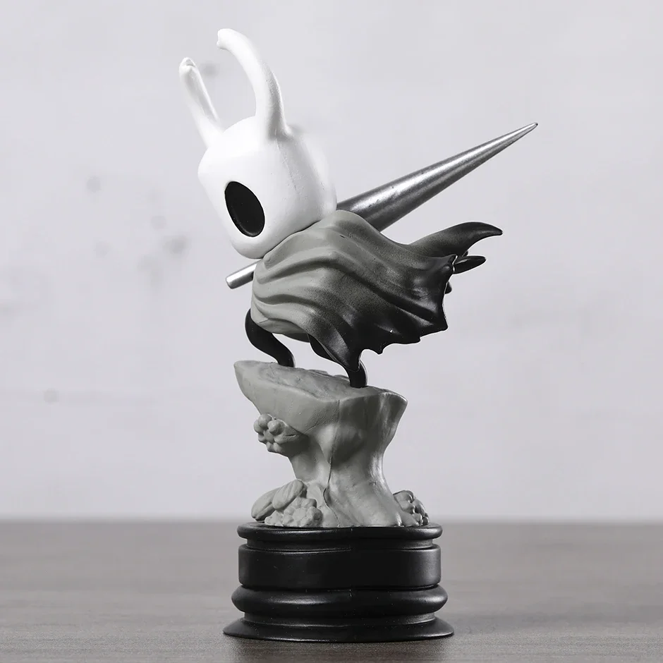 Hollow Knight Fighting Version Figure PVC Collection Model Toy Doll Brinquedos