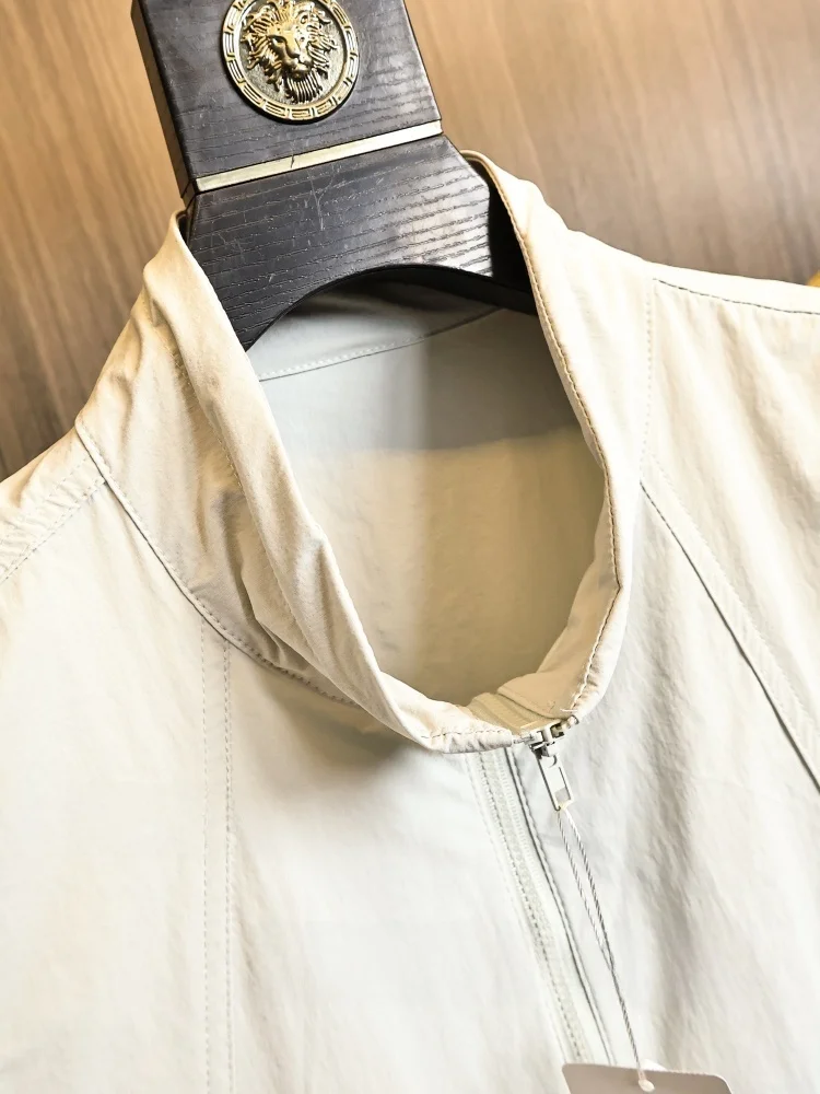 Lightweight Outdoor Men's Performance Vest Quick Dry Breathable Stand Collar Casual Nylon Spandex Zipper Closure  Color
