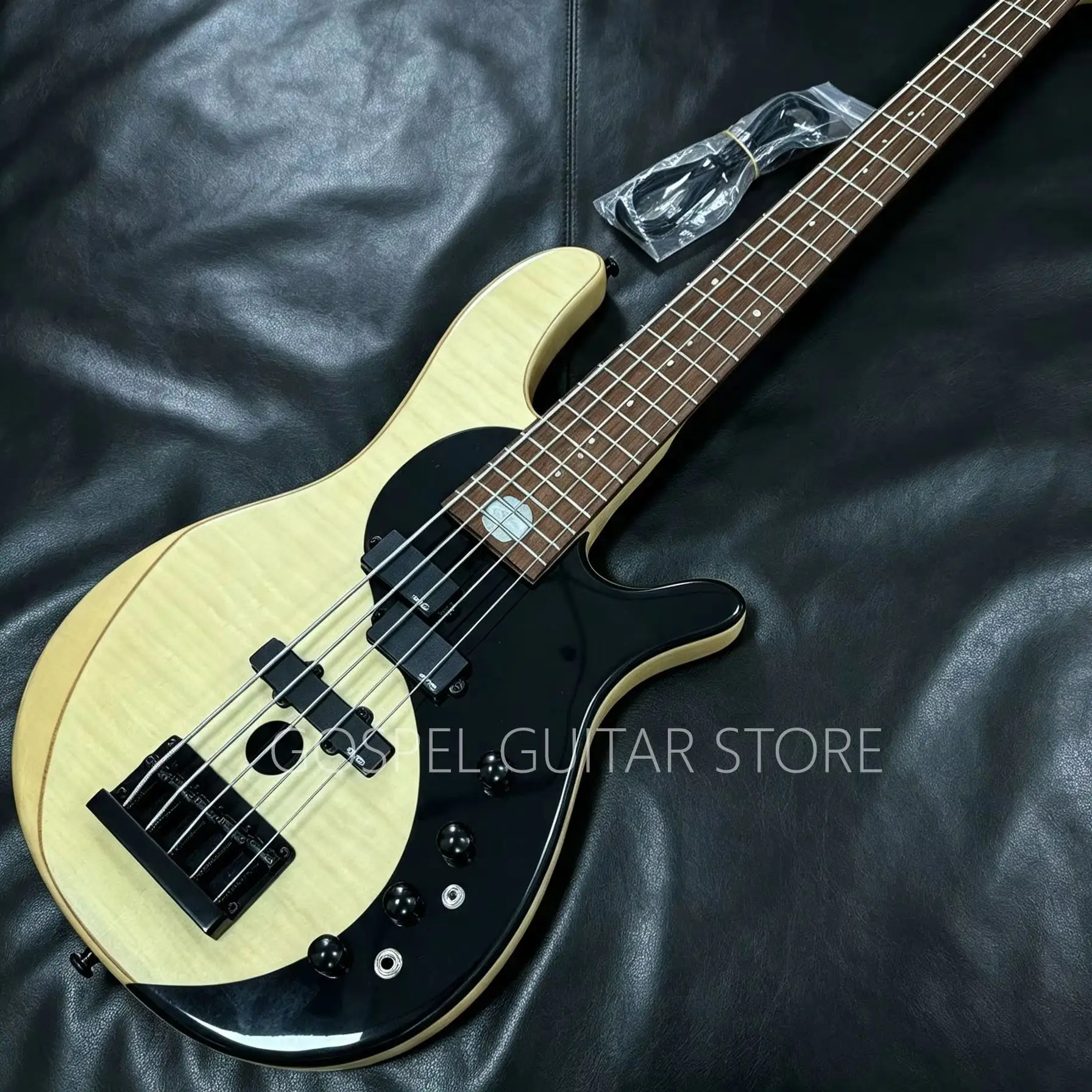5-String Electric Bass Guitar-Glossy Veneer Of Natural Wood Body Black Hardware SuHitable for Rock Metal Rhythm Ships Free