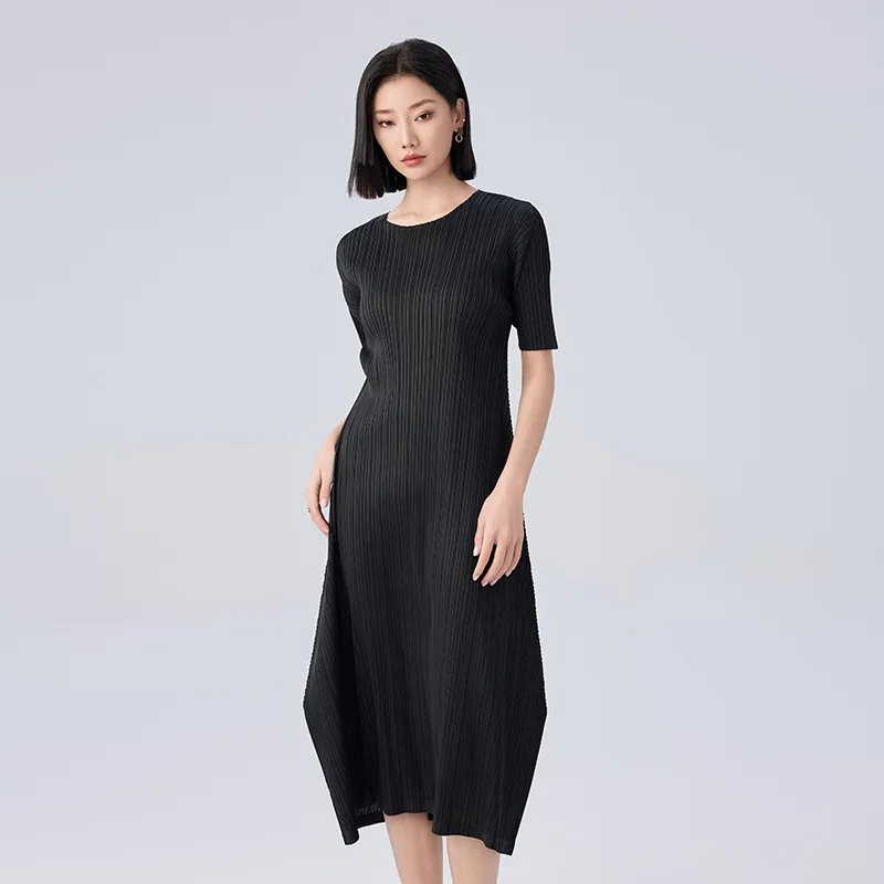 

Miyake Pleated Solid Color Dress 2025 Summer New Large Size Even Loose Thin Personalized Pleated Long Dresses