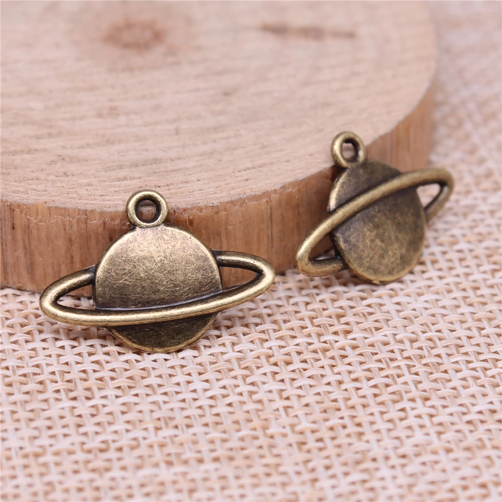 WYSIWYG 10pcs 22x15mm Planet Saturn Charm Pendants For Jewelry Making Antique Silver Color Solar System Pendants Charm Saturn