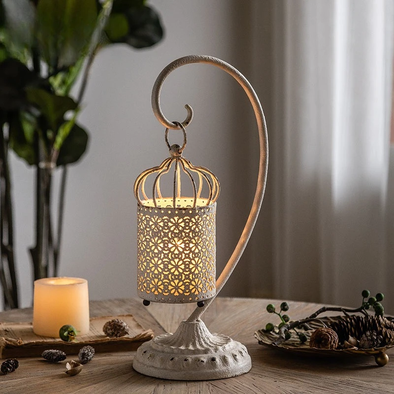 French Vintage Iron Hollow Tabletop Lantern, Creative Candle Holder Lamp Decor for Restaurant Home - Rustic Retro Centerpiece
