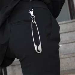 Vintage Large Pin Keychain Schoolbag Pendant Women Men Vintage Cool Hip Hop Keychain Waist Pants Jeans Accessories