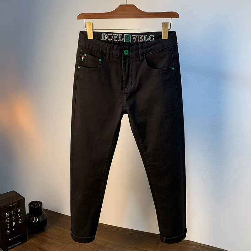 Celana jeans hitam pria, celana denim hitam mewah slim fit, ketat meregang semua-cocok kasual musim gugur 2024