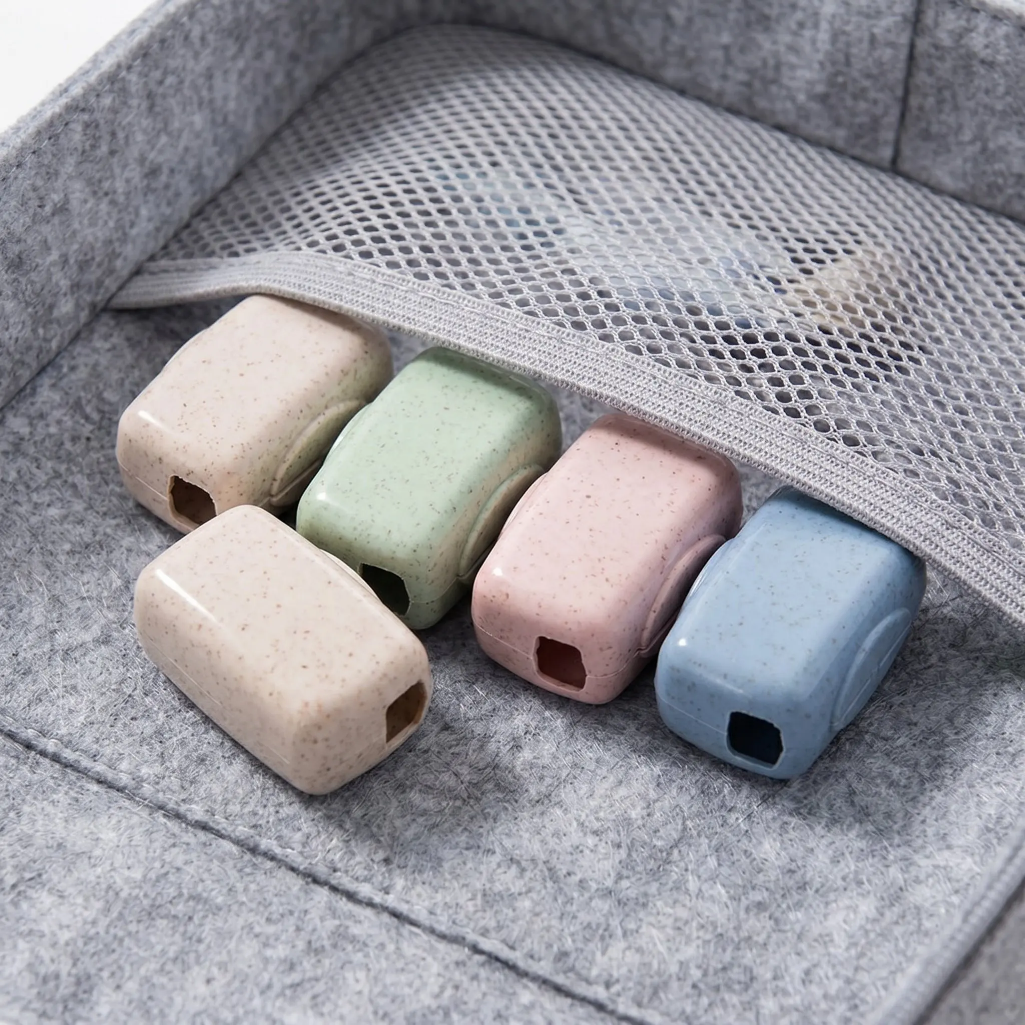 100Pcs Toothbrush Head Covers Portable Travel Dustproof Tooth Brush Caps Protection for Hiking Camping Bathroom Use