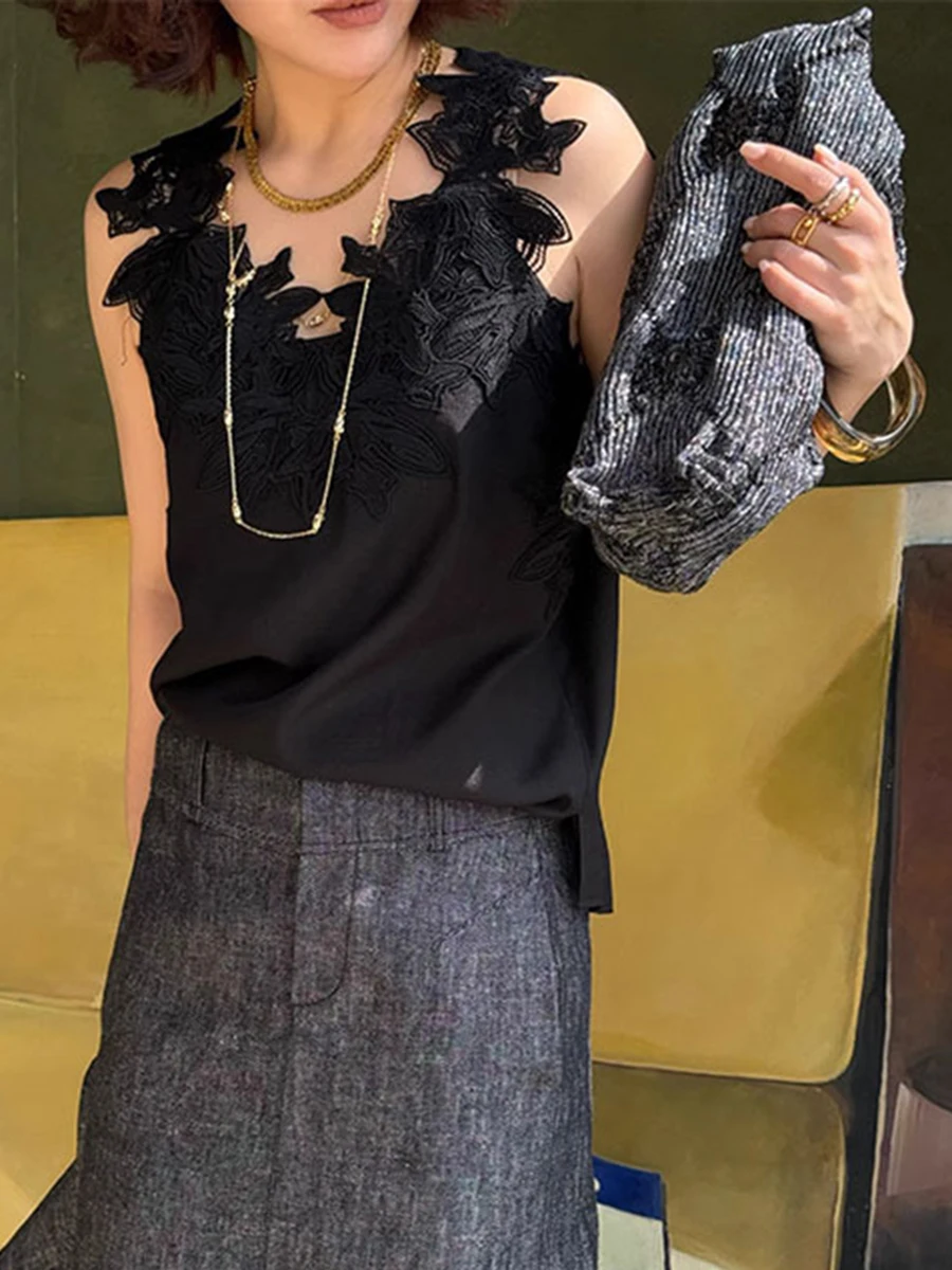 TWOTWINSTYLE, chalecos de temperamento con apliques empalmados sólidos para mujer, chaleco minimalista sin mangas con cuello de pico, ropa de moda femenina nueva