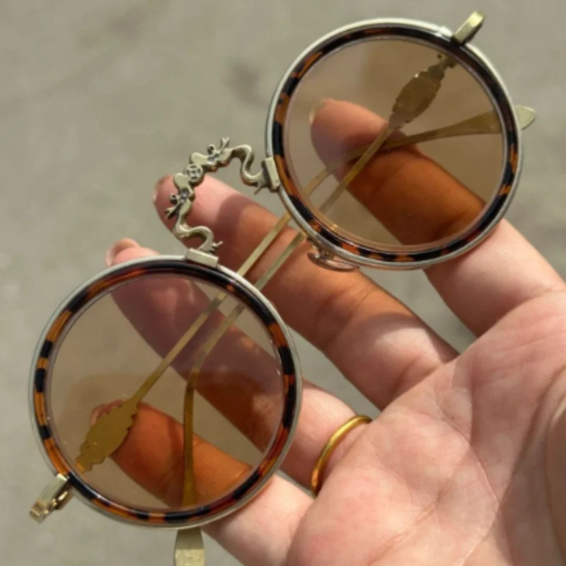 Old-fashioned antique nostalgia bronze frame decorative glasses vintage crystal round brown sunglasses classical handicrafts