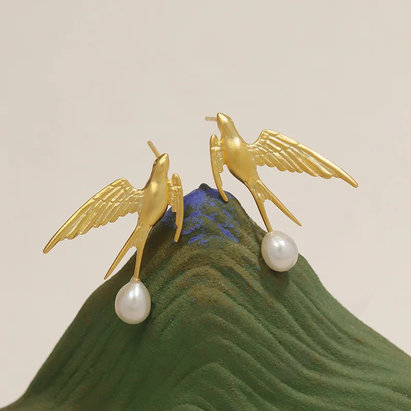 Amxiu Sterling Silver 925  New Chinese Style Natural Series Flying Swallow Pearl Artistic Niche Design Earrings