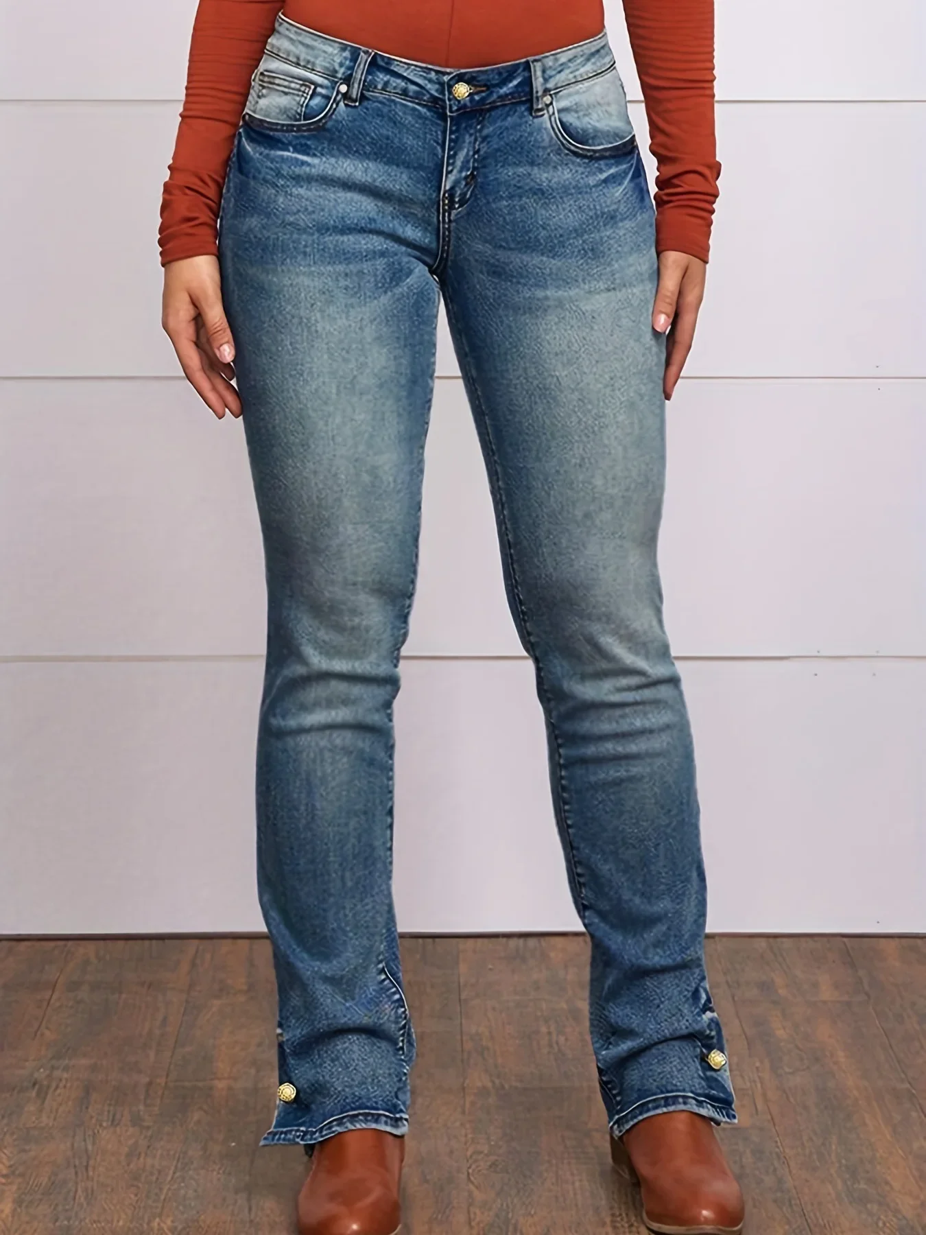 Jeans donna pantaloni dritti strappati tasche a vita bassa cerniera con bottoni Fly pantaloni Casual in Denim con ricamo Vintage a figura intera