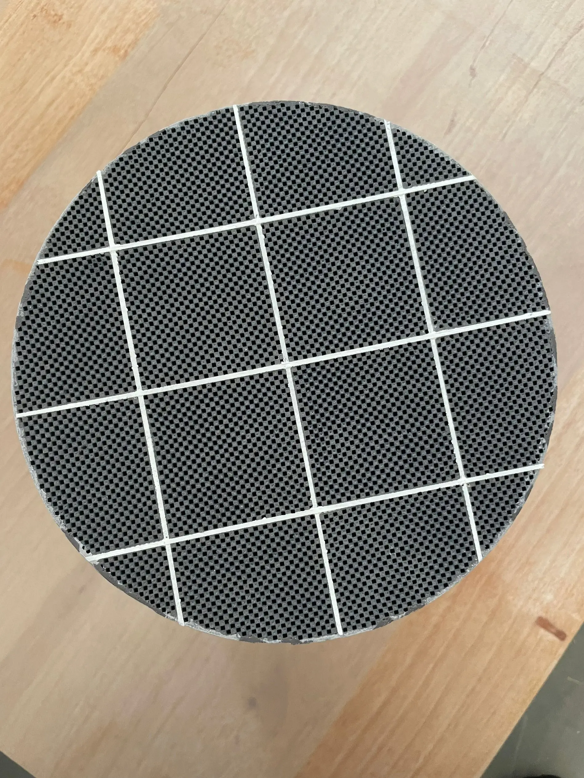 Silicon Carbide 200 CPSI Dpf Filter Partikulat (DPF) untuk Knalpot Mesin atau Truk
