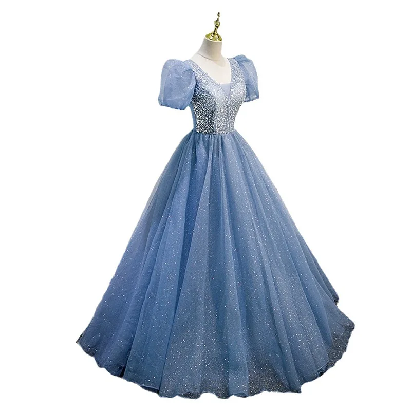 Neues blaues Abendkleid im Herbst 2025, leicht, luxuriös, Geburtstag, Nische, High-End-Sinn, Student, Gesangskunst, Prüfung, Jahrestagung, Gastgeber