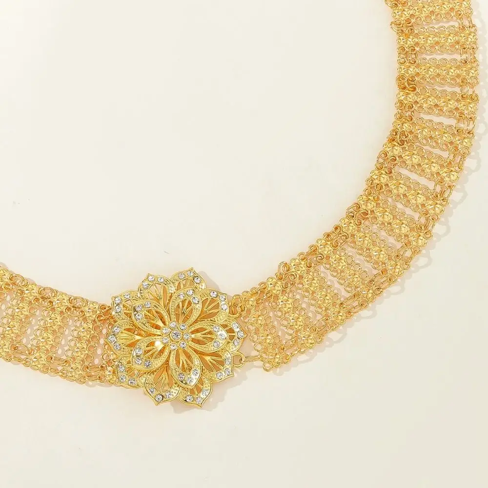 خمر المعادن العرقية نمط حزام حجر الراين مجوهرات زهرة معدنية الخصر سلسلة شرابة الجوف خارج الذهب حزام الزفاف النساء