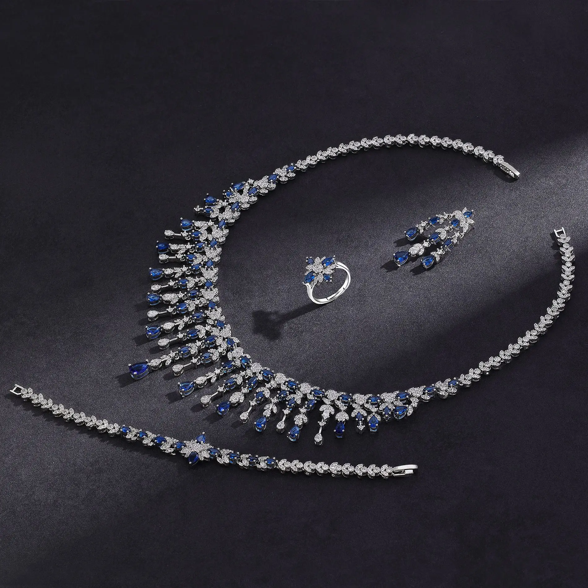 Charm 4Pcs Bridal Jewelry Set Green Cubic Zircon Necklace Bracelet Earrings Ring Women Wedding Banquet Party Gift Accessories
