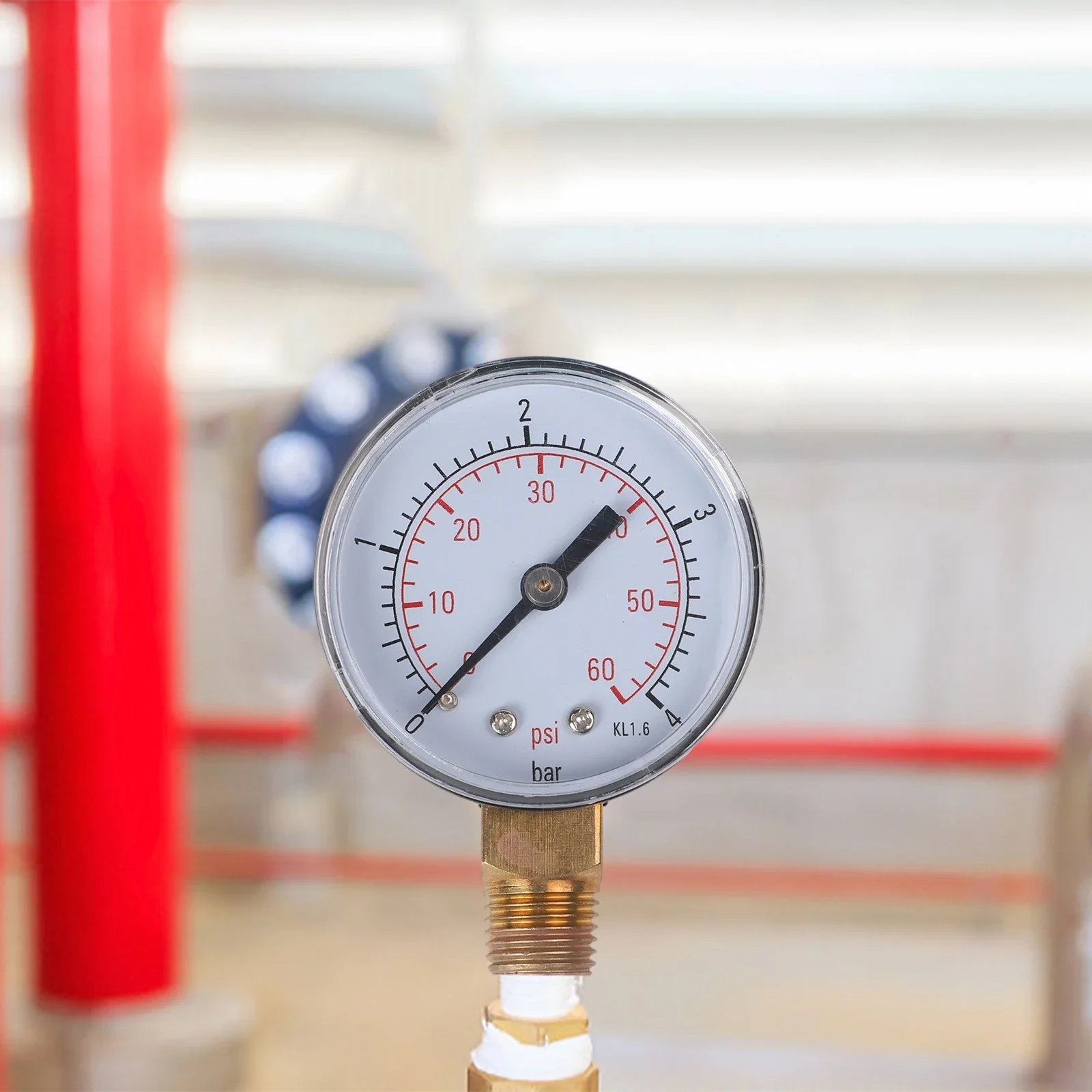 0-4 Bar Gauge 5*7*2.8cm Size Brass Pressure Gauge Versatile Compatibility HVAC Applications For Air Measurement