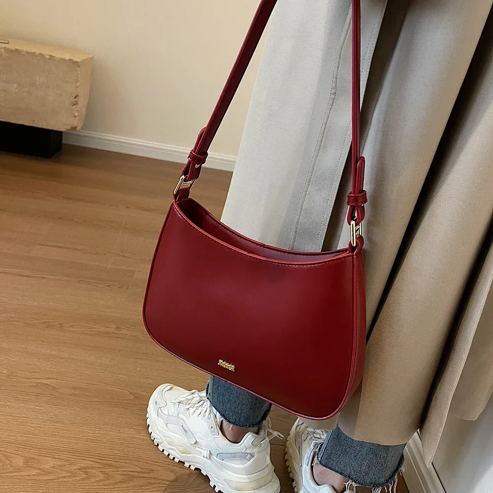 Ladies Retro Wine Red Crossbody Bag Large Capacity Stylish Satchel Bag High Quality Shoulder Bag PU Leather Women\'s Armpit Purse