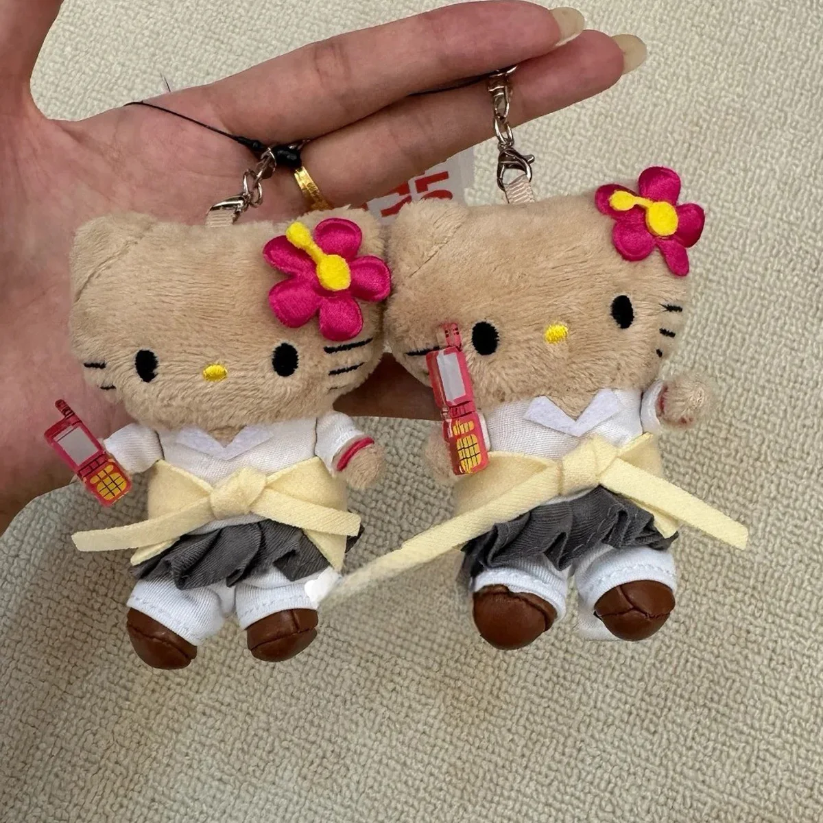 

10 см мультфильм Sanrio Hello Kittys милая черная кожа униформа плюшевая кукла брелок кулон сумка котята подвесные аксессуары подарочные игрушки