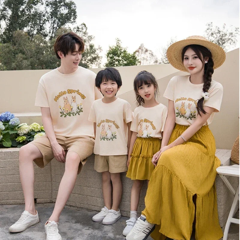 2024 Family Brother Sister Matching Outifits Couple Look Clothes Dad Son T Shirts Mom Daughter Shirts Two Piece Sets Vacation