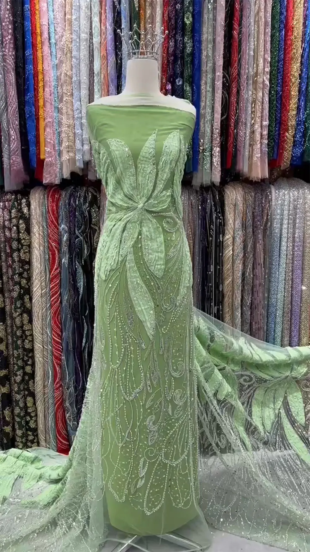 Green and fashionable African lace fabric, high-quality handmade embroidery, lace bead sequins, party wedding dress