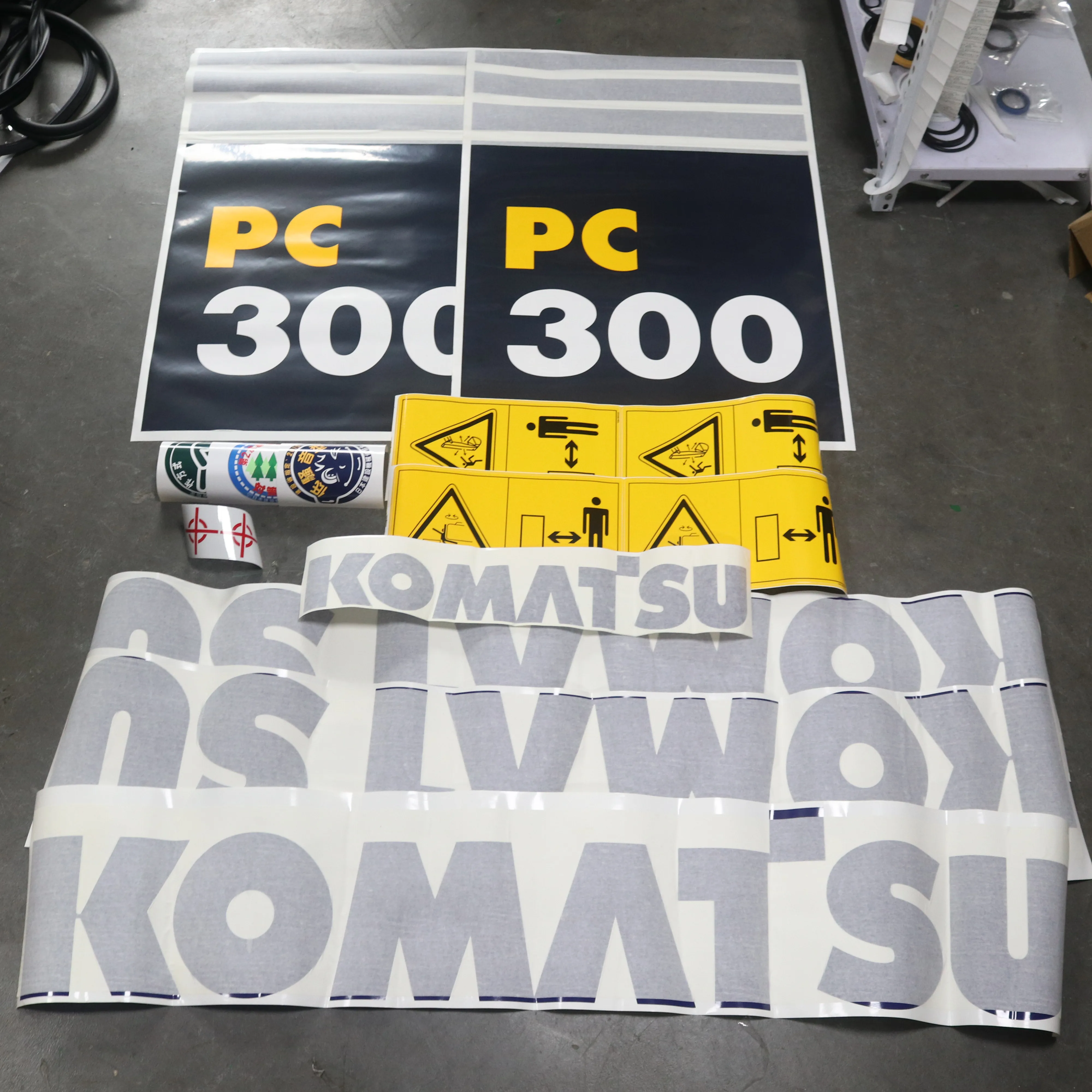 

For Komatsu PC200 PC210 PC215 sticker PC220 PC240 PC270-10 Whole sticker excavator