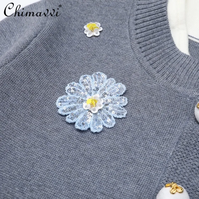 Высококачественный женский брючный костюм 2026, весенне-осенний новый вязаный повседневный топ с вышивкой, пальто + брюки, женский комплект из двух предметов