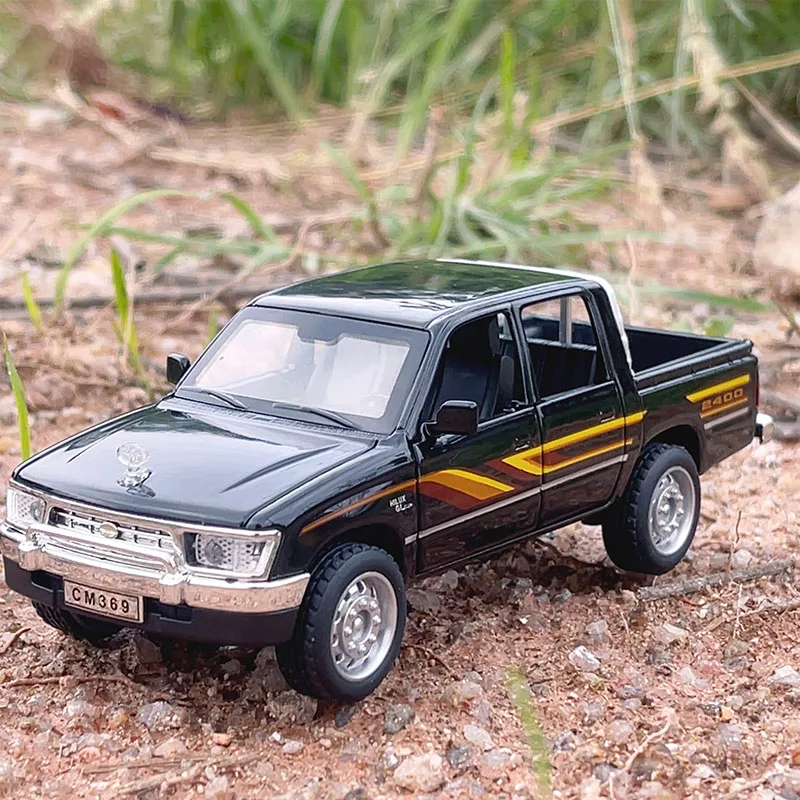 

1:32 Hilux Alloy Pickup Car Model Diecasts Metal Off-road Vehicles Car Model Sound and Light Simulation Collection Kids Toy Gift