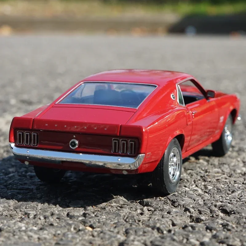 WELLY 1:24 1969 Ford Mustang Boss 429 Alloy Sports Car Model Diecast Metal Toy Classic Car Model High Simulation Childrens Gifts