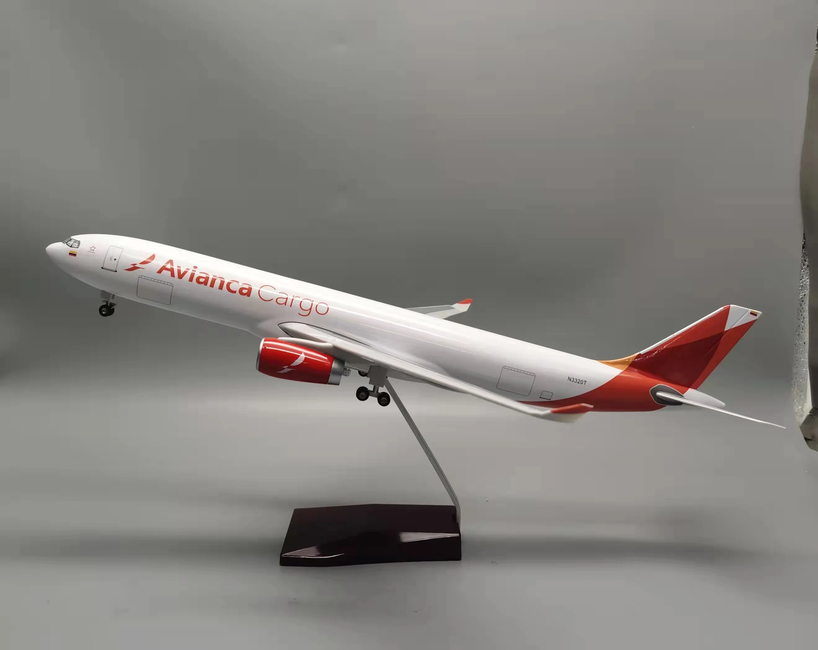 A330 Columbia Airlines ΠΌΠΎΠ΄Π΅Π»Ρ ΠΏΠ°ΡΡΠ°ΠΆΠΈΡΡΠΊΠΎΠ³ΠΎ ΡΠ°ΠΌΠΎΠ»Π΅ΡΠ° 47 ΡΠΌ ΡΠΌΠΎΠ»ΡΠ½Π°Ρ ΠΌΠΎΠ΄Π΅Π»Ρ ΡΠ°ΠΌΠΎΠ»Π΅ΡΠ° ΠΈΠ³ΡΡΡΠΊΠ° Ρ ΠΏΠΎΠ΄ΡΠ²Π΅ΡΠΊΠΎΠΉ ΠΈ ΡΠ°ΡΡΠΈ ΠΠΎΠ»Π»Π΅ΠΊΡΠΈΠΎΠ½Π½ΡΠΉ ΠΏΠΎΠ΄Π°ΡΠΎΠΊ A330 Columbia Airlines ΠΌΠΎΠ΄Π΅Π»Ρ ΠΏΠ°ΡΡΠ°ΠΆΠΈΡΡΠΊΠΎΠ³ΠΎ ΡΠ°ΠΌΠΎΠ»Π΅ΡΠ° 47 ΡΠΌ ΡΠΌΠΎΠ»ΡΠ½Π°Ρ ΠΌΠΎΠ΄Π΅Π»Ρ ΡΠ°ΠΌΠΎΠ»Π΅ΡΠ° ΠΈΠ³ΡΡΡΠΊΠ° Ρ ΠΏΠΎΠ΄ΡΠ²Π΅ΡΠΊΠΎΠΉ ΠΈ ΡΠ°ΡΡΠΈ ΠΠΎΠ»Π»Π΅ΠΊΡΠΈΠΎΠ½Π½ΡΠΉ ΠΏΠΎΠ΄Π°ΡΠΎΠΊ