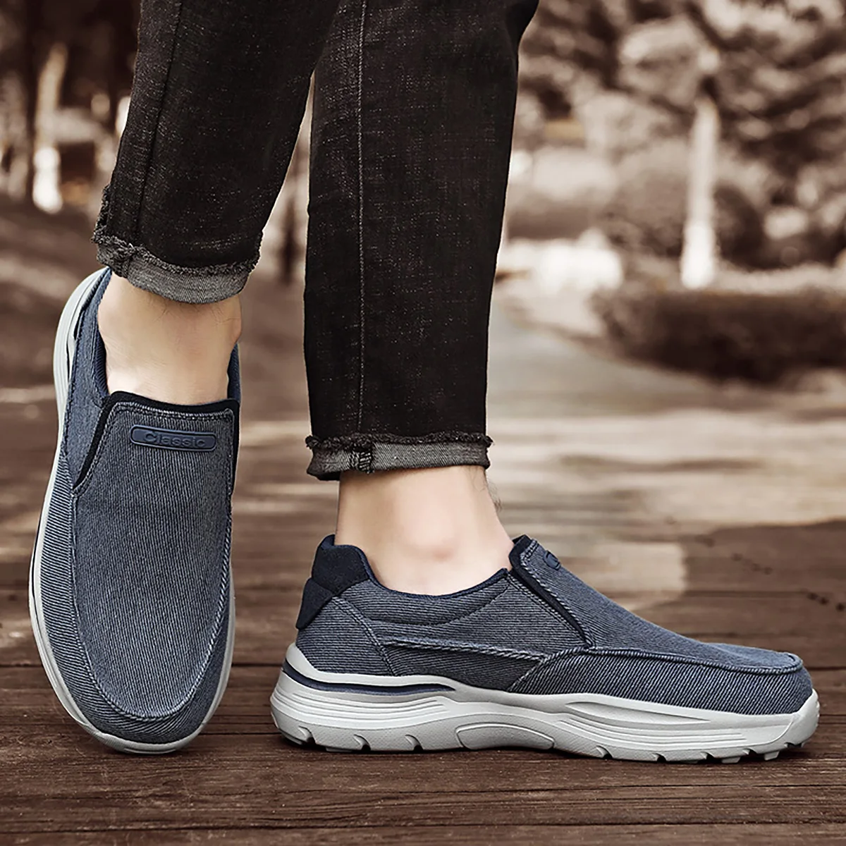 Canvas Shoes Men Classic Loafers Men Casual Shoes Breathable Walking Flat Men Shoes Sneakers