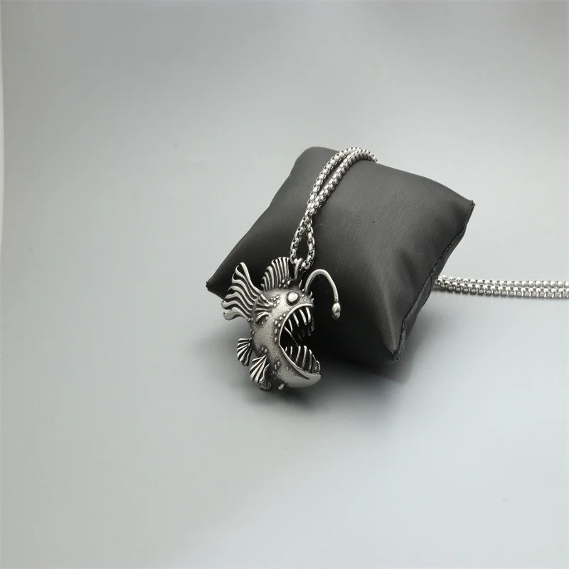 شخصية الموضة فانوس الحيوان الأسماك سلسلة بدلاية قلادة فاسق للرجال النساء حفلة إكسسوارات جذابة الديكور بالجملة #1