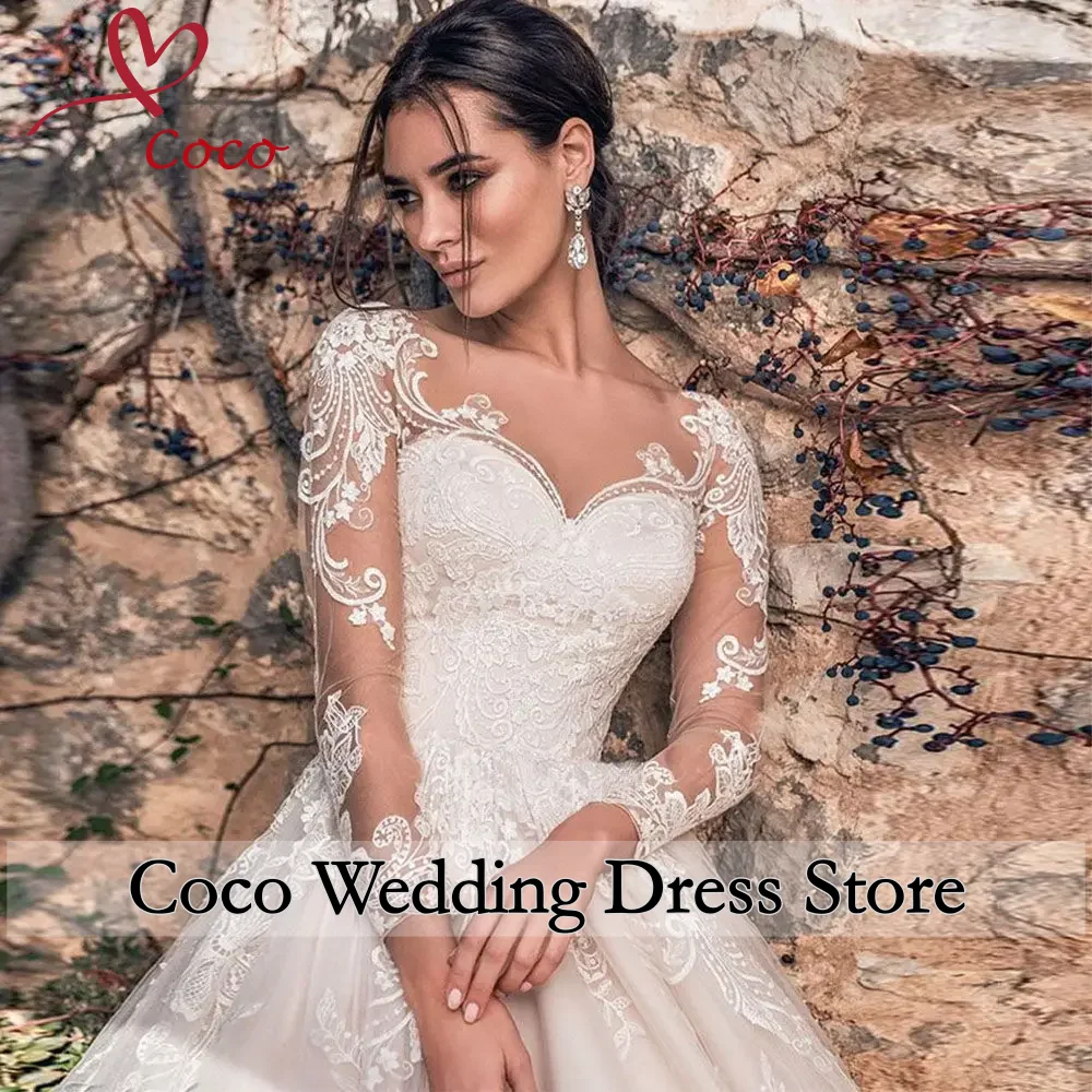 Customised Elegant Illusion Long Sleeve Vintage Wedding Dresses Scoop Neck  Appliques Court Train Tulle A Line Bridal Gown