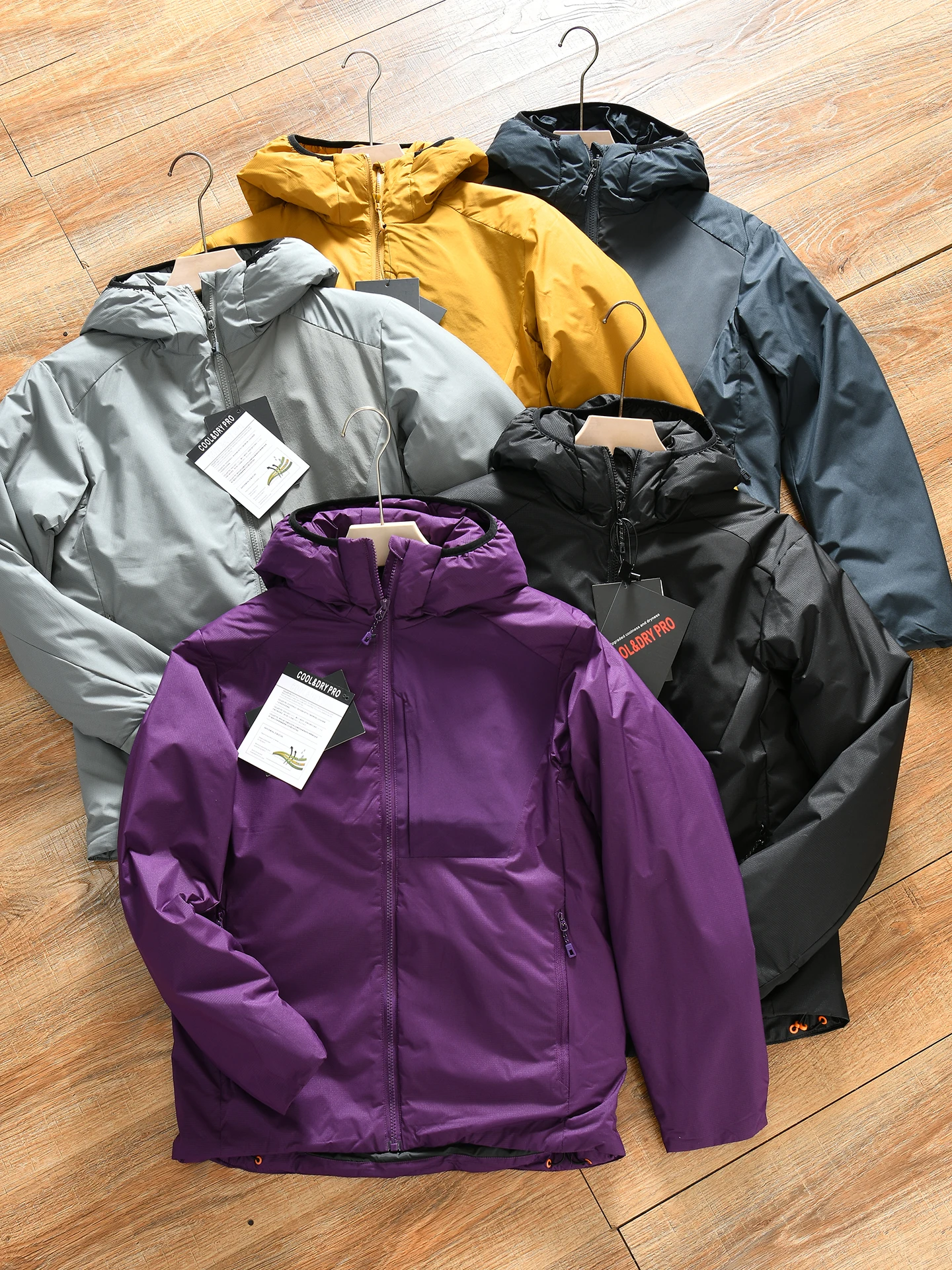 

Graphene Heating Lightweight Warm Windproof Men's Outdoor Sports Hooded Cotton Jacket Polyester Fiber Filling Standard Fit