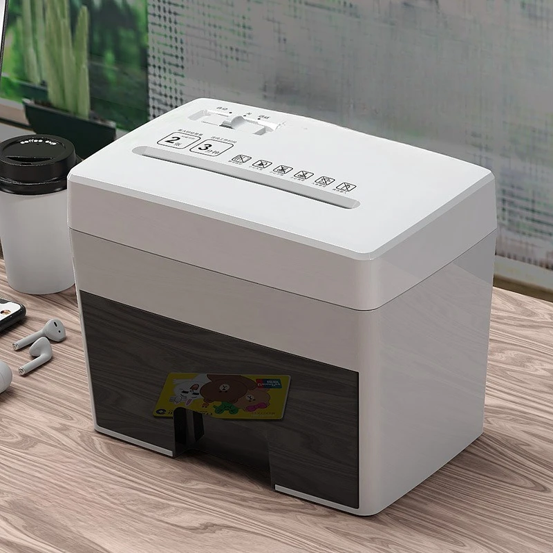 Shredder Desktop Mini, Silent 2 * 12mm Granules Level 5 Secret Office Household Small Shredder White