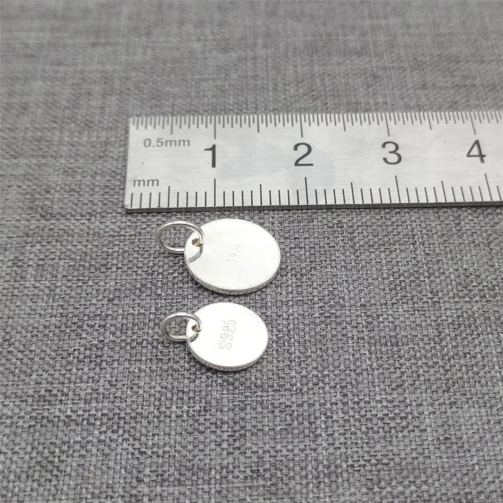 5 Pieces Round Disc Charms 6mm 8mm 10mm in 925 Sterling Silver for Bracelet and Necklace