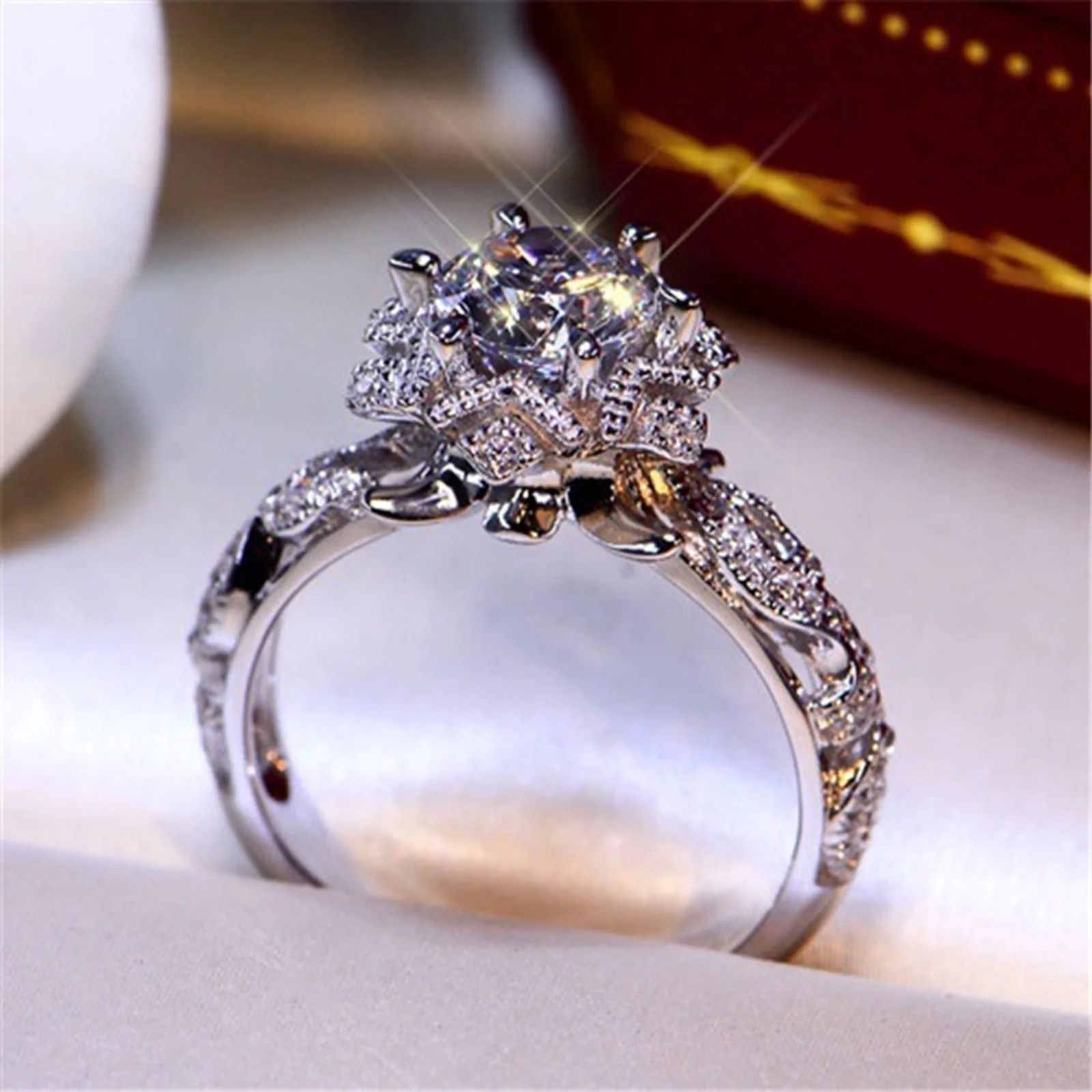 Temperament Simple Luxury Jewelry Gift Accessories Engagement Ring Hollow Wedding Women Anime Rings for Teen Girls san valentin