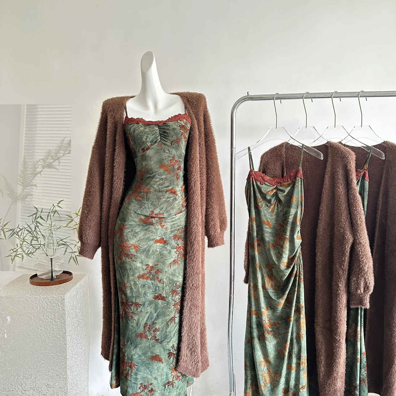 

Женское бархатное платье макси с цветочным принтом и кружевной отделкой + комплект нечеткого длинного кардигана, элегантные осенне-зимние комплекты из двух предметов
