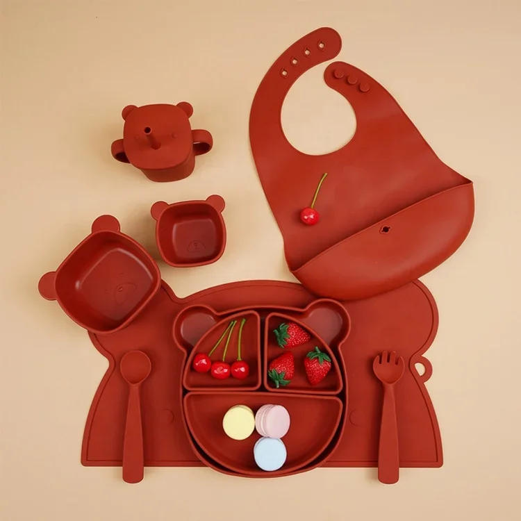 Wholesales Baby Feeding Products Animals Shape Silicone BPA Free Kids Bibs Placemat Cup Spoon Fork Baby Feeding Set